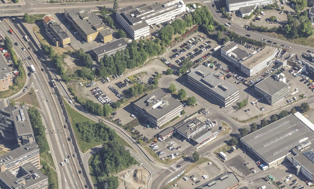 Skråfoto av området