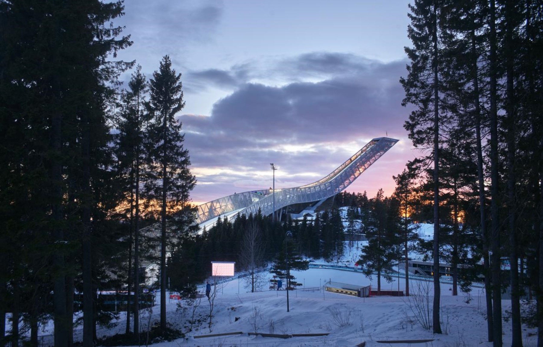 Houens fond-vinner i 2019: Holmenkollbakken i Oslo (JDS Architects). Foto: Julien Lanoo